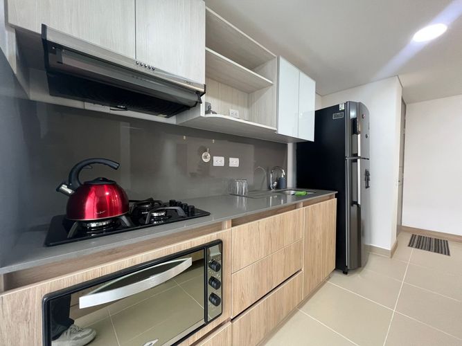 Apartamento de 3 alcobas en arriendo en Loma Benedictinos, Envigado, 115 m² · foto 6 de 17