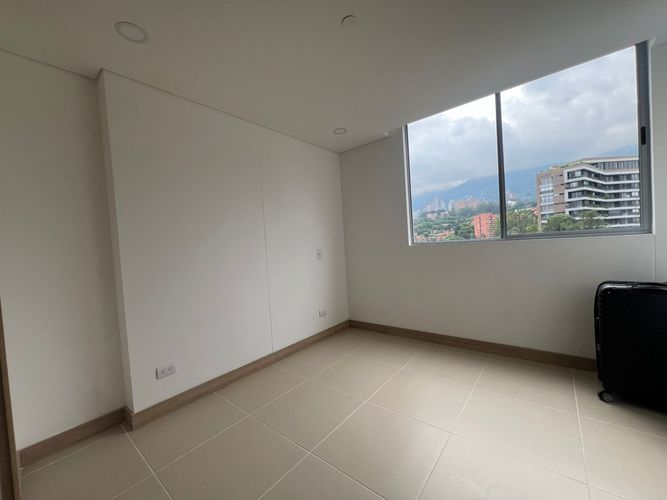 Apartamento de 3 alcobas en arriendo en Loma Benedictinos, Envigado, 115 m² · foto 10 de 17
