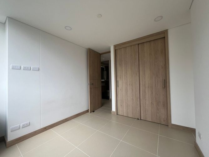Apartamento de 3 alcobas en arriendo en Loma Benedictinos, Envigado, 115 m² · foto 11 de 17