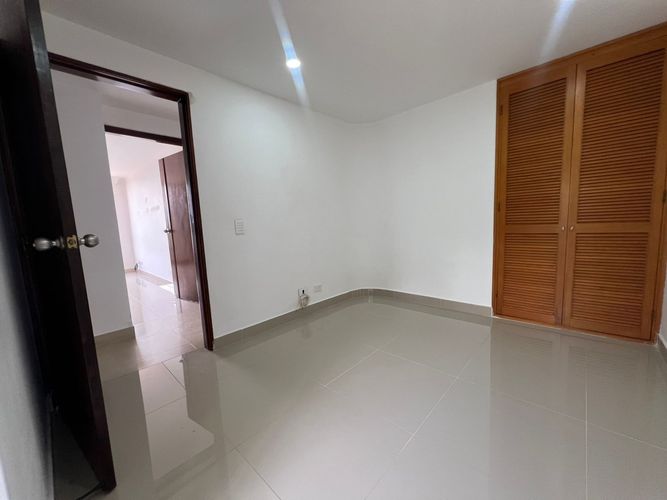 Apartamento de 3 alcobas en arriendo en El Poblado, Medellín, 118 m² · foto 12 de 17