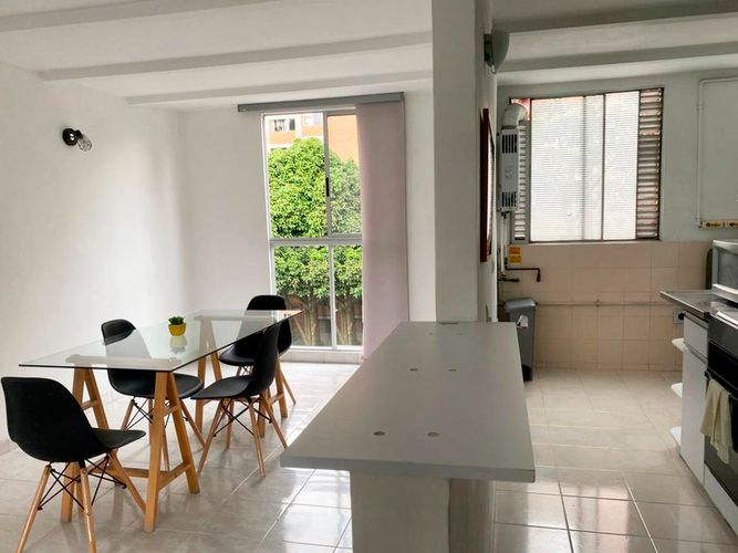 Apartamento de 3 alcobas en arriendo en Santa María De Los Ángeles, Medellín, 135 m² · foto 2 de 13