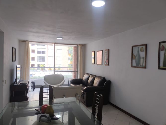 Apartamento de 2 alcobas en arriendo en La Aguacatala, Medellín, 70 m² · foto 2 de 17