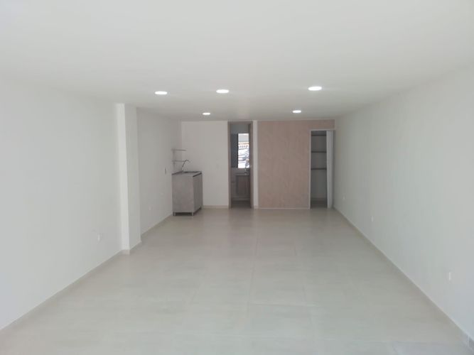 Local en arriendo en Cristo Rey, Medellín, 50 m² · foto 3 de 8