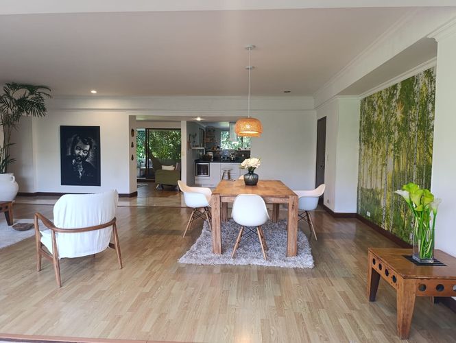 Apartamento de 3 alcobas en venta en El Poblado, Medellín, 245 m² · foto 4 de 20