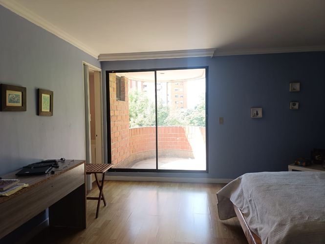 Apartamento de 3 alcobas en venta en El Poblado, Medellín, 245 m² · foto 12 de 20