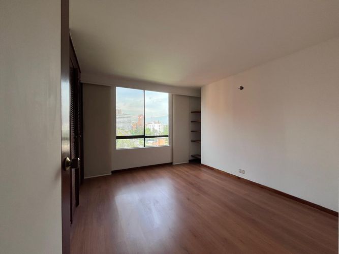 Apartamento de 3 alcobas en venta en El Poblado, Medellín, 150 m² · foto 14 de 17