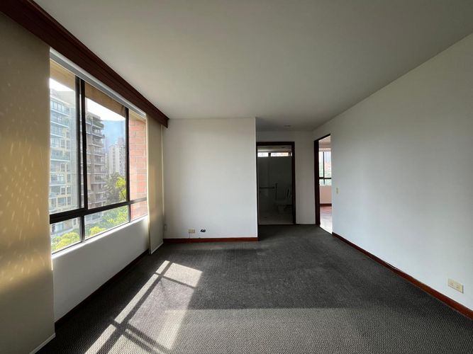 Apartamento de 3 alcobas en venta en El Poblado, Medellín, 150 m² · foto 16 de 17