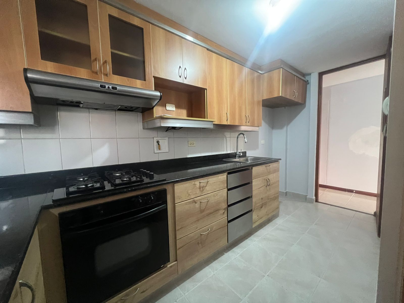 Apartamento en arriendo en Loma Benedictinos, Envigado · foto 5 de 16