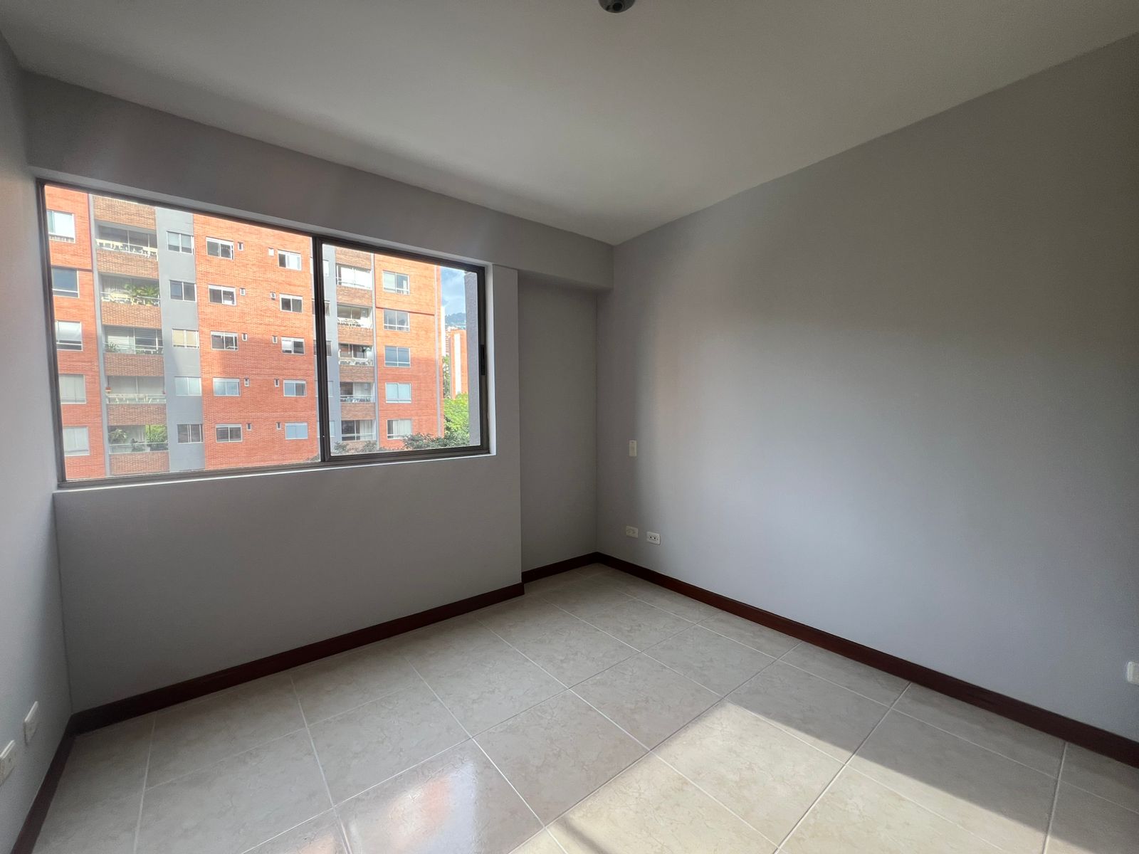 Apartamento en arriendo en Loma Benedictinos, Envigado · foto 7 de 16