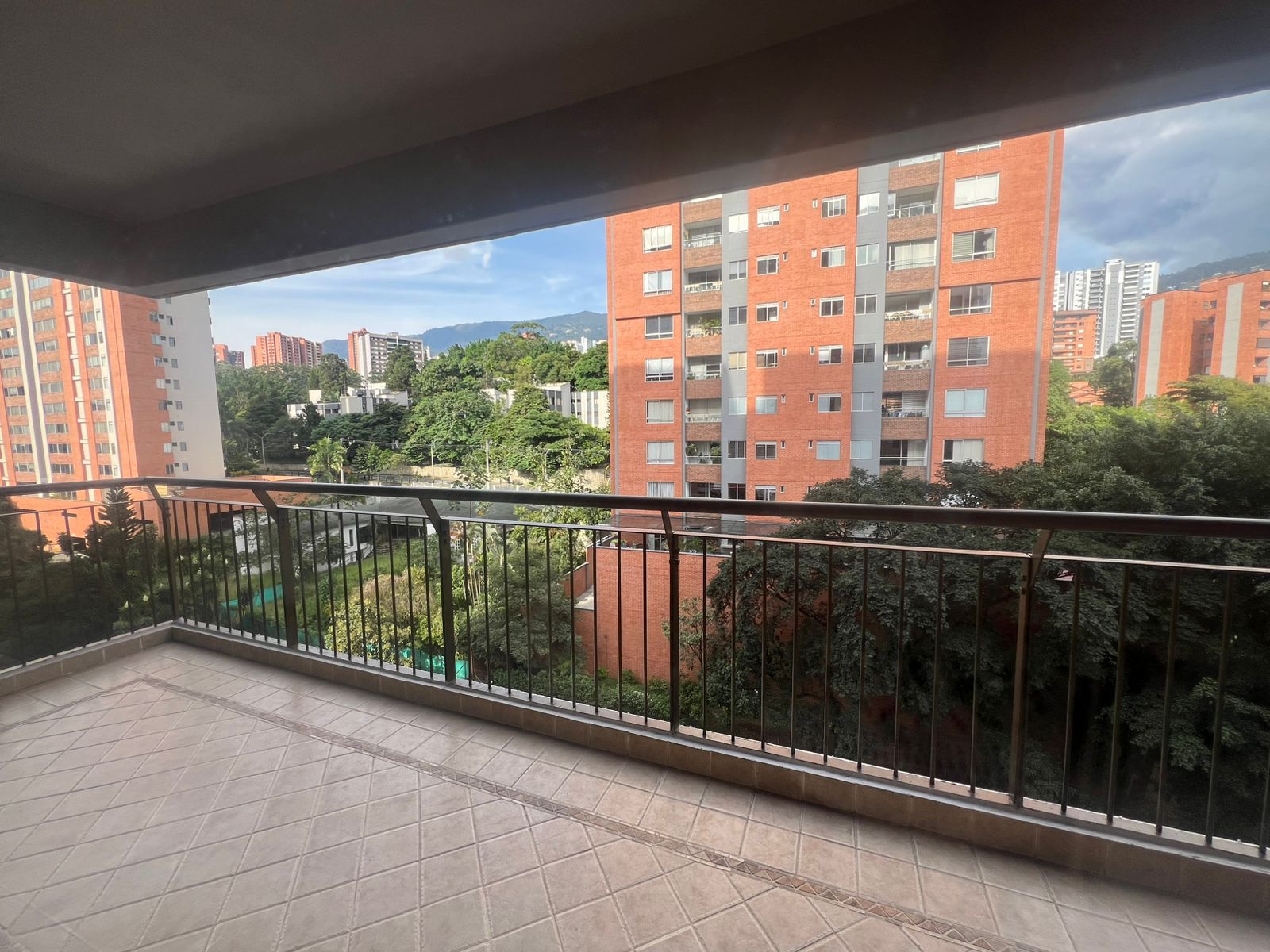 Apartamento en arriendo en Loma Benedictinos, Envigado · foto 16 de 16