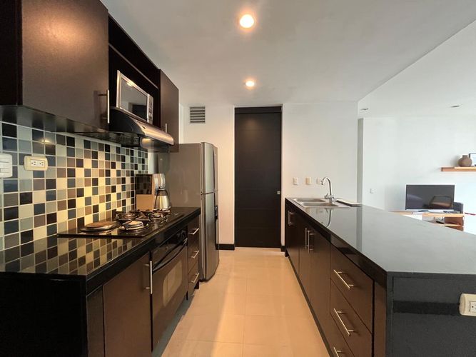 Apartamento en venta en El Poblado, Medellín · foto 6 de 11