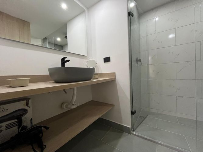 Apartamento de 3 alcobas en venta en El Poblado, Medellín, 100 m² · foto 15 de 17