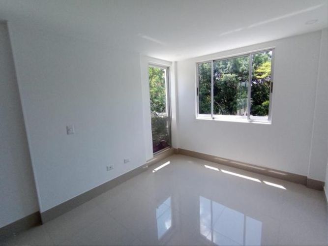 Edificio en venta en El Ingenio, Cali, 662 m² · foto 2 de 18