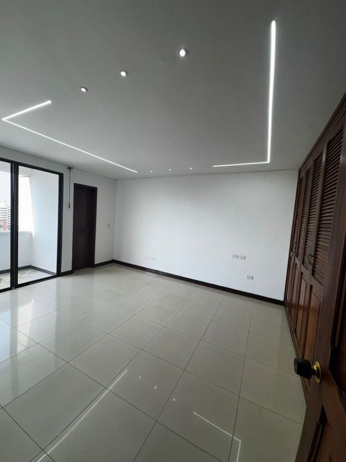 Apartamento en venta en Redoma Aer, Cúcuta · foto 9 de 18