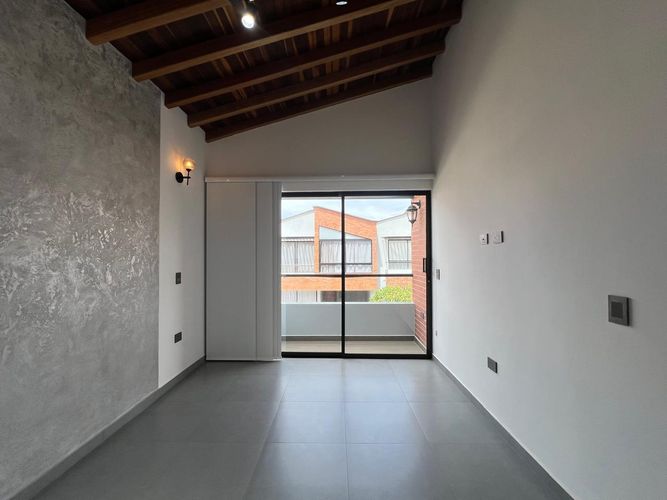 Casa de 3 alcobas en venta en La Ceja, 140 m² · foto 3 de 17