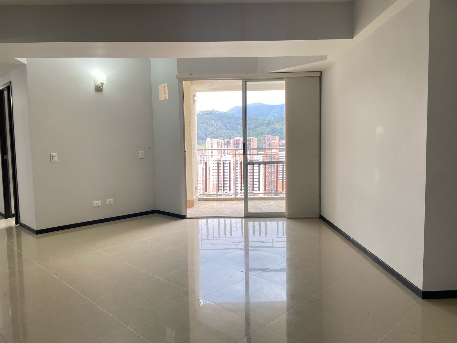 Apartamento en venta en Entreamigos, Sabaneta · foto 2 de 19