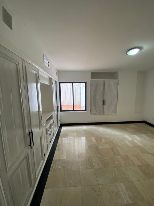 Apartamento de 4 alcobas en venta en Bellavista, Cali, 167 m² · foto 8 de 10