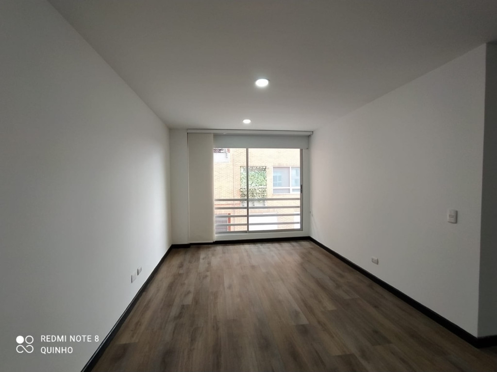 Apartamento en venta en Bella Suiza, Bogotá · foto 3 de 17
