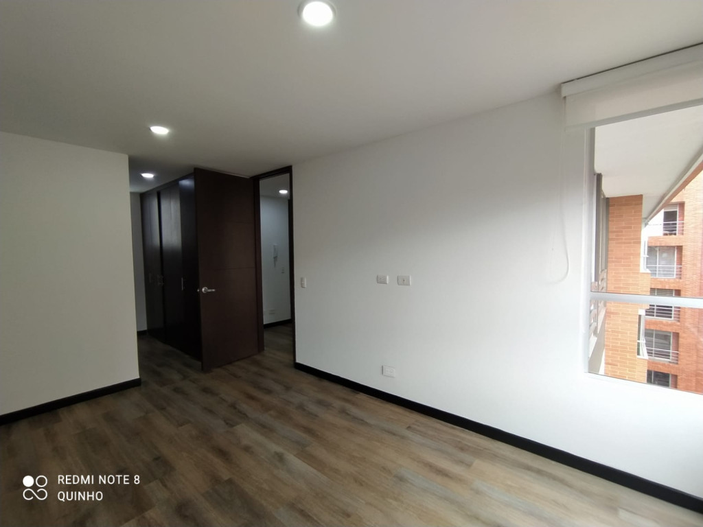 Apartamento en venta en Bella Suiza, Bogotá · foto 7 de 17