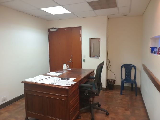 Oficina en arriendo en El Poblado, Medellín, 61 m² · foto 3 de 8