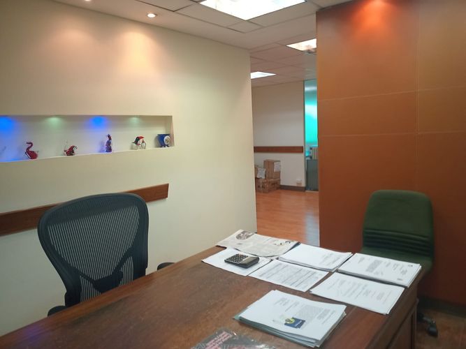 Oficina en arriendo en El Poblado, Medellín, 61 m² · foto 5 de 8