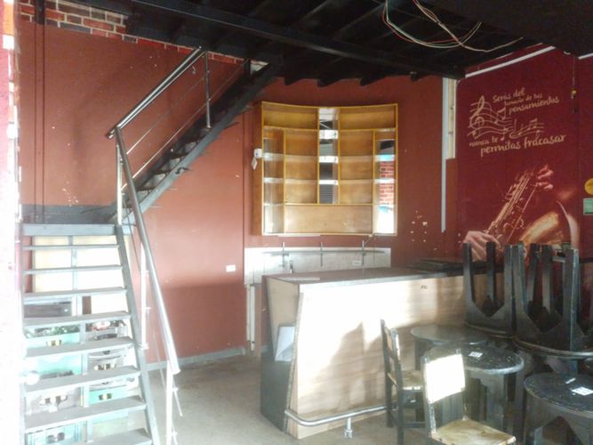 Local en arriendo en Cristo Rey, Medellín, 65 m² · foto 2 de 13