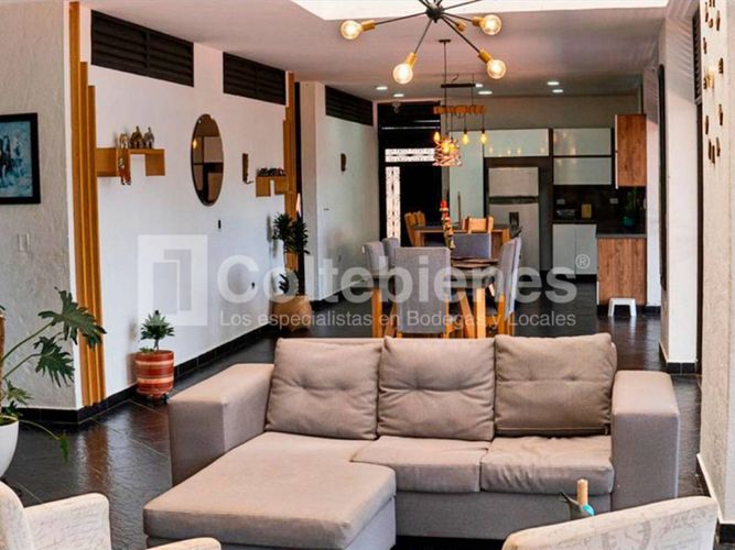 Finca en venta en Machado, Copacabana, 536 m² · foto 3 de 18