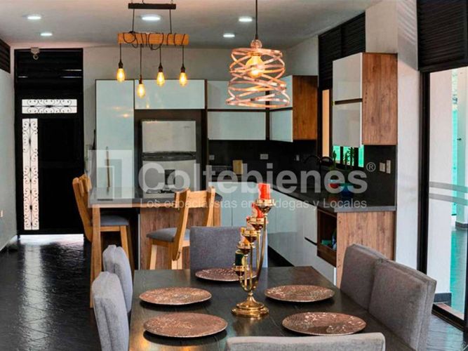 Finca en venta en Machado, Copacabana, 536 m² · foto 4 de 18
