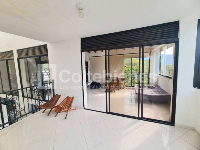 Finca en venta en Machado, Copacabana, 536 m² · foto 7 de 18