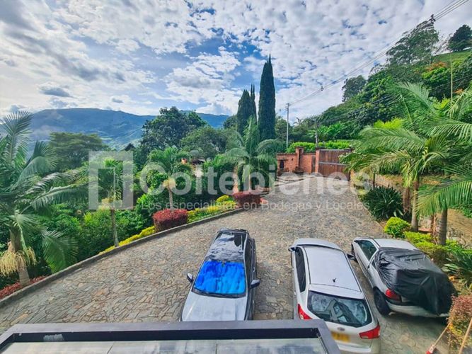 Finca en venta en Machado, Copacabana, 536 m² · foto 17 de 18