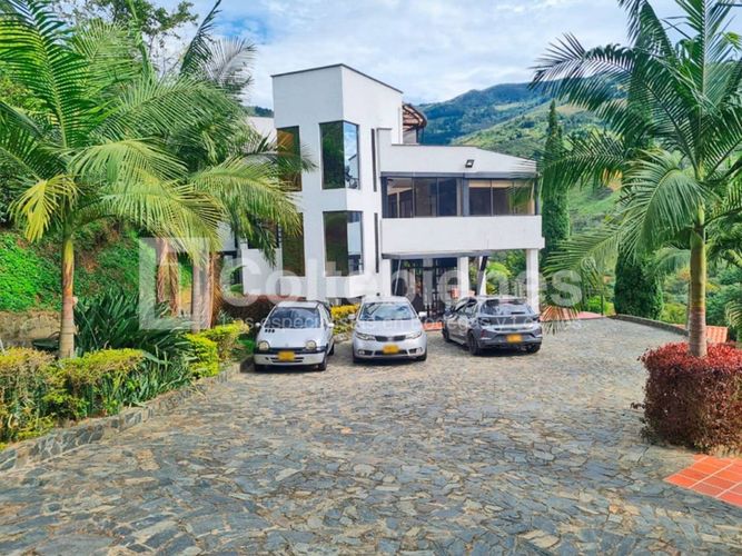 Finca en venta en Machado, Copacabana, 536 m² · foto 18 de 18
