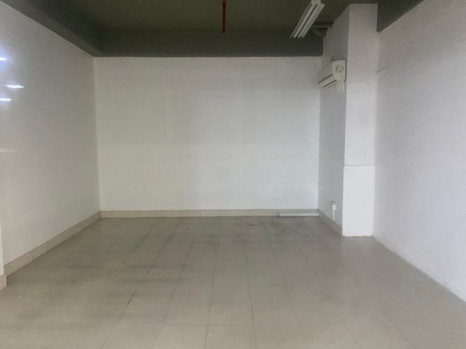 Local en arriendo en El Poblado, Medellín, 30 m² · foto 3 de 5
