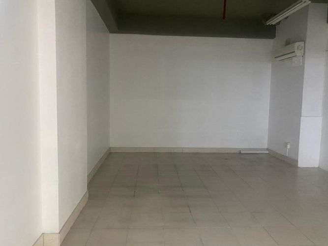 Local en arriendo en El Poblado, Medellín, 30 m² · foto 4 de 5