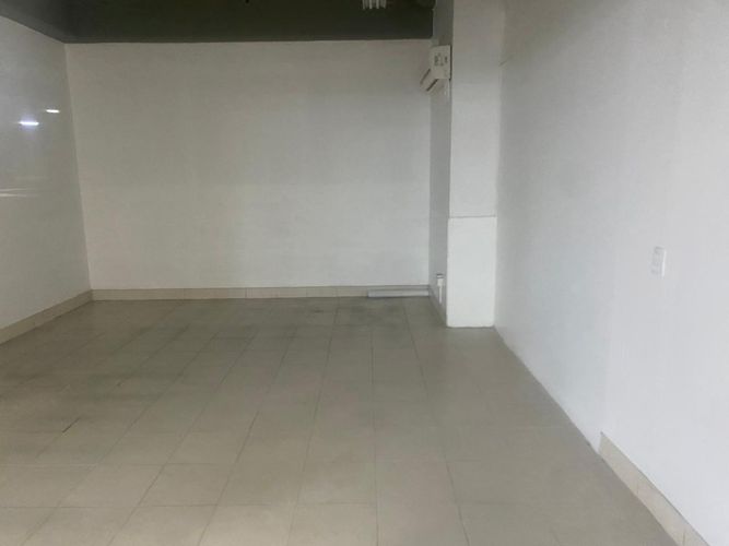 Local en arriendo en El Poblado, Medellín, 30 m² · foto 5 de 5