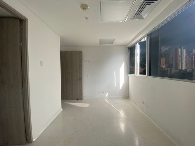 Consultorio en venta en San Rafael, Sabaneta, 30 m² · foto 3 de 7