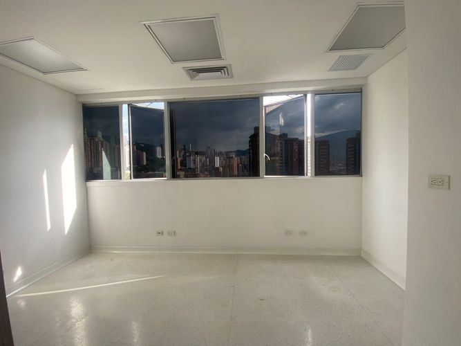 Consultorio en arriendo en San Rafael, Sabaneta, 30 m² · foto 2 de 7