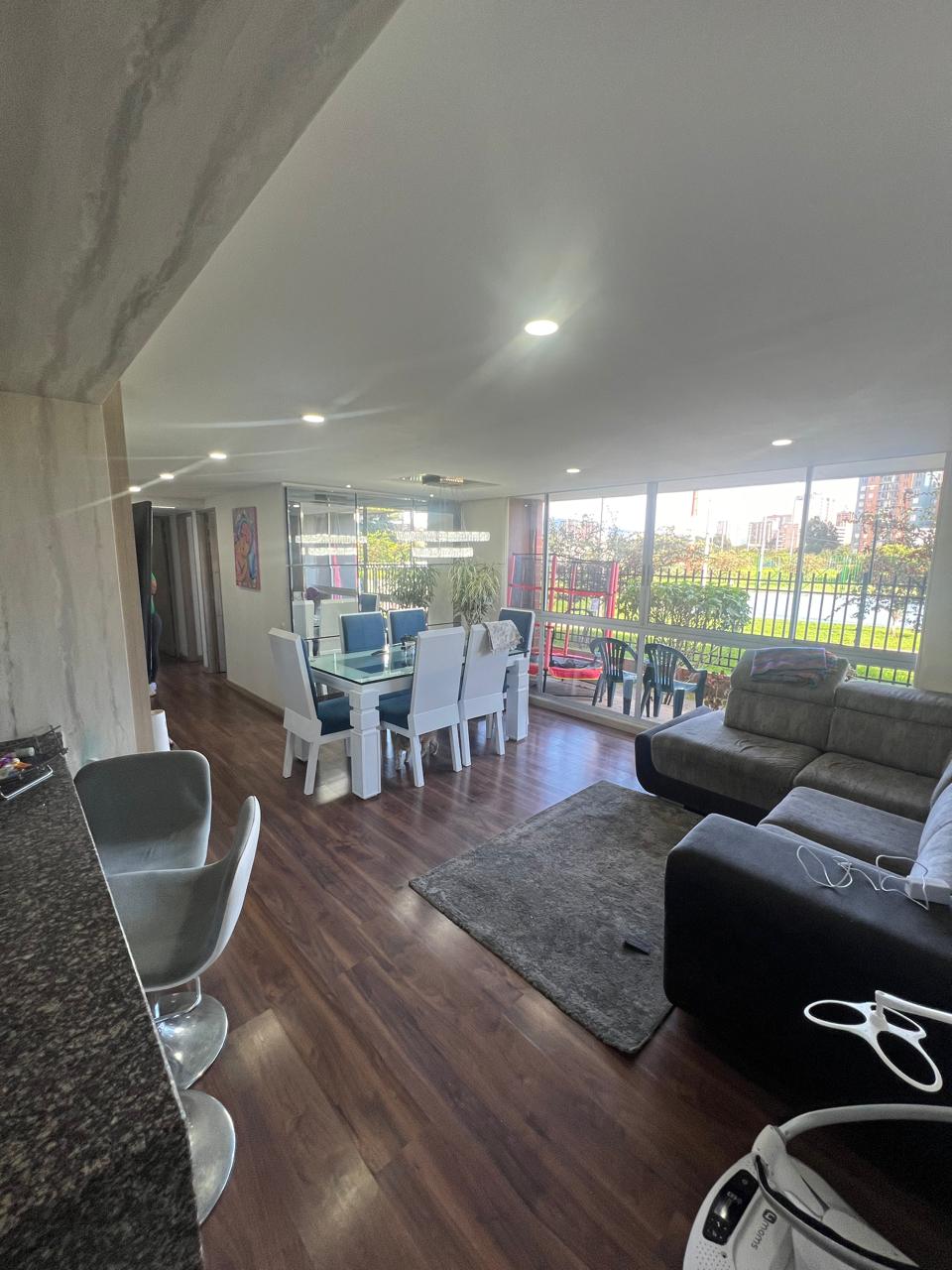 Apartamento en venta en Ciudad Alsacia, Bogotá · foto 3 de 9