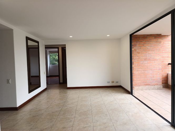 Apartamento de 3 alcobas en arriendo en El Poblado, Medellín, 113 m² · foto 8 de 18