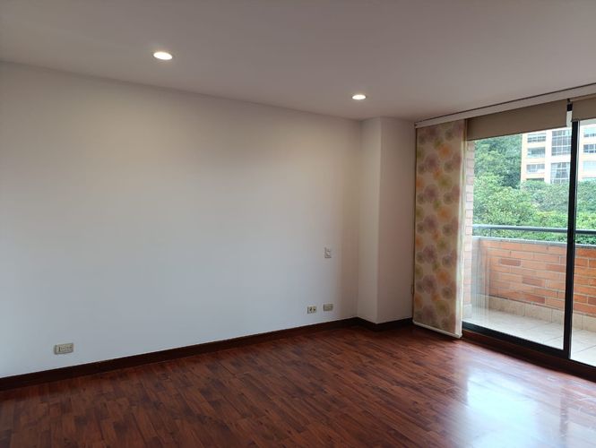 Apartamento de 3 alcobas en arriendo en El Poblado, Medellín, 113 m² · foto 11 de 18