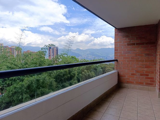 Apartamento de 3 alcobas en arriendo en El Poblado, Medellín, 113 m² · foto 18 de 18