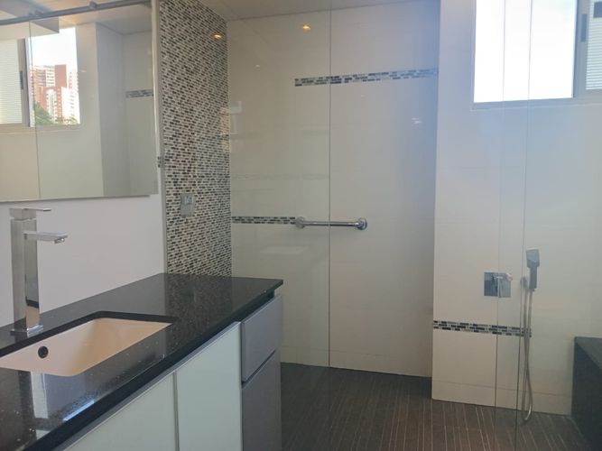 Apartamento de 3 alcobas en arriendo en El Poblado, Medellín, 220 m² · foto 16 de 19
