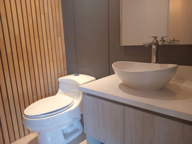 Apartamento de 3 alcobas en arriendo en El Poblado, Medellín, 220 m² · foto 18 de 19