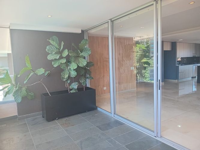 Apartamento de 3 alcobas en arriendo en El Poblado, Medellín, 220 m² · foto 19 de 19