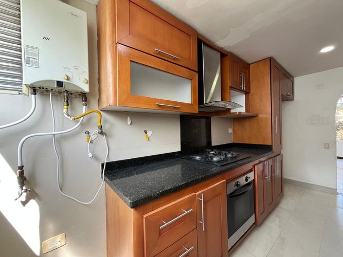Apartamento de 3 alcobas en arriendo en El Poblado, Medellín, 108 m² · foto 5 de 16
