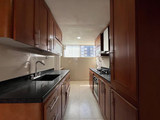 Apartamento de 3 alcobas en arriendo en El Poblado, Medellín, 108 m² · foto 7 de 16