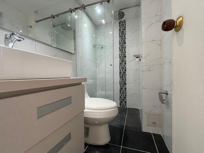 Apartamento de 3 alcobas en arriendo en El Poblado, Medellín, 108 m² · foto 15 de 16