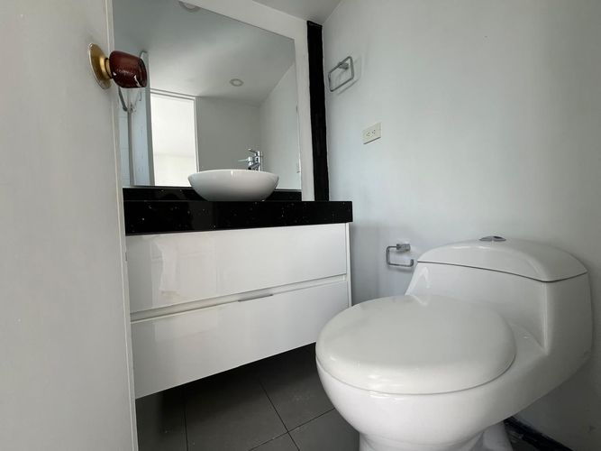 Apartamento de 3 alcobas en arriendo en El Poblado, Medellín, 108 m² · foto 16 de 16