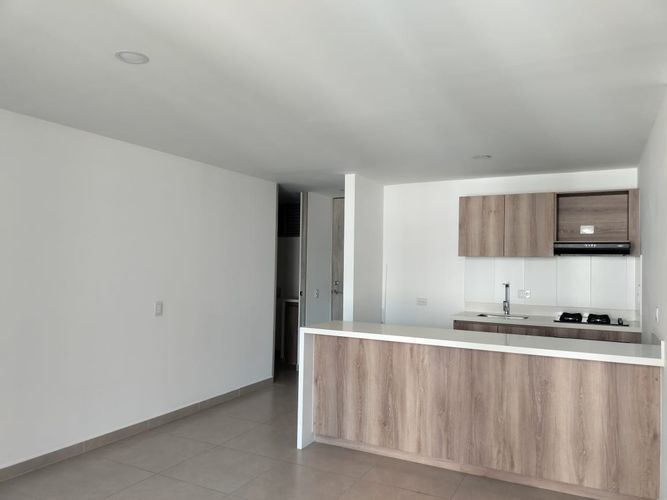 Apartamento de 2 alcobas en arriendo en El Poblado, Medellín, 58 m² · foto 4 de 14