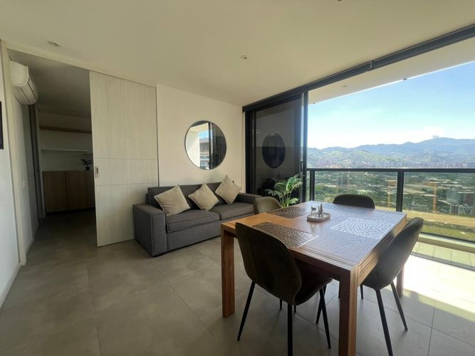 Apartamento de 1 alcoba en arriendo en El Poblado, Medellín, 61 m² · foto 8 de 16