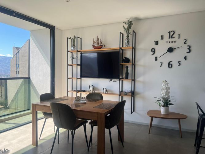 Apartamento de 1 alcoba en arriendo en El Poblado, Medellín, 61 m² · foto 9 de 16